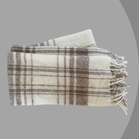 H&M Soft Cream & Brown Plaid Scarf NWT - Picture 1 of 2